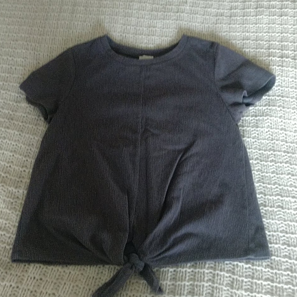 Gray t-shirt